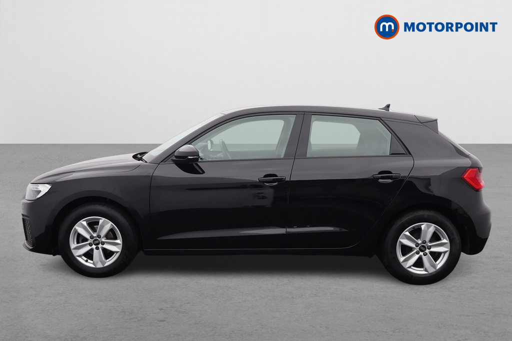 Audi A1 25 Tfsi Technik RO73GOU Black #4