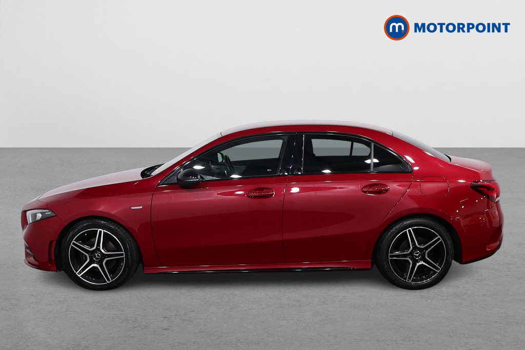Mercedes-Benz A Class A180 Amg Line Executive Edition RV22VWG Red #4