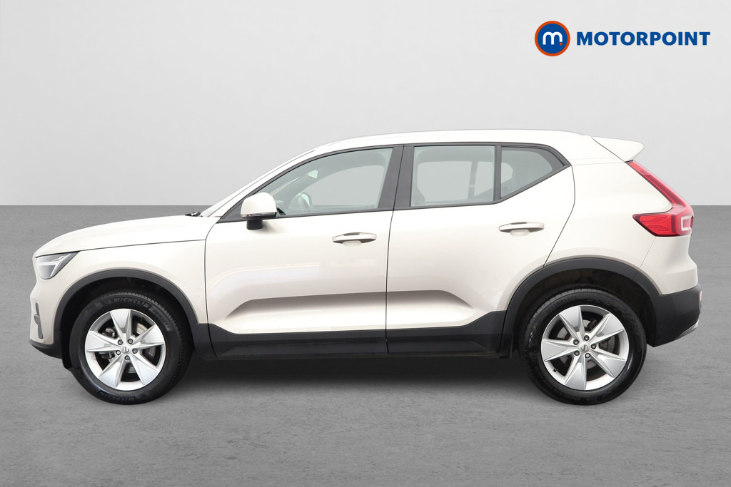 Volvo XC40 2.0 B3p Core SY24XRA Gold #4