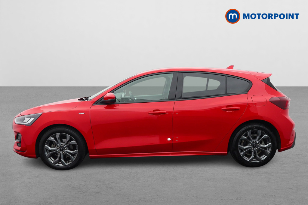 Ford Focus 1.0 Ecoboost Hybrid Mhev St-line BK23LGG Red #4