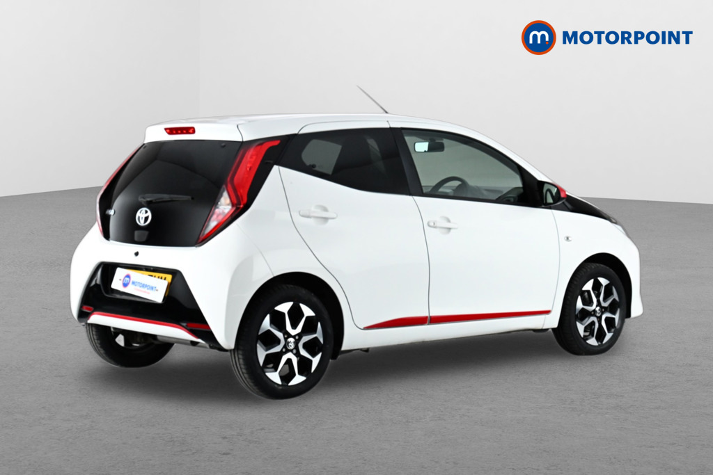 Toyota Aygo 1.0 Vvt-i X-trend YD70EUM White #5