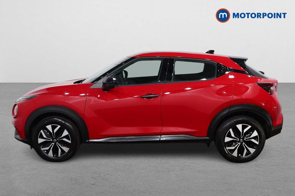 Nissan Juke 1.0 Dig-t Acenta Premium YE25EUX Red #4