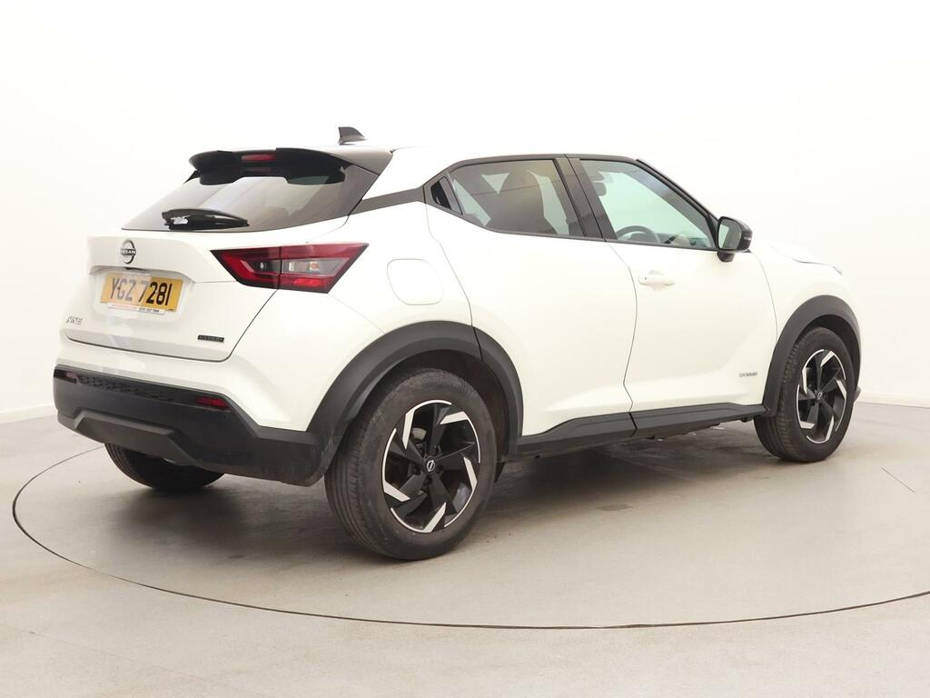 Nissan Juke 1.6 Hybrid N-connecta YGZ7281 White #5