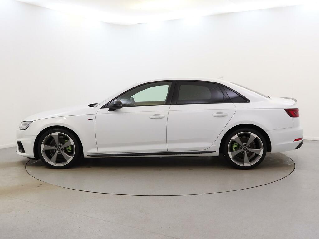 Audi A4 35 Tfsi Black Edition BV69CYL White #4