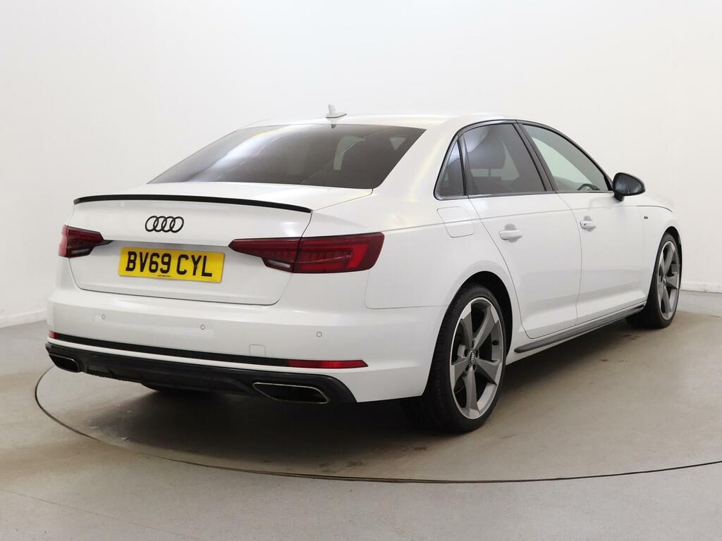 Audi A4 35 Tfsi Black Edition BV69CYL White #5