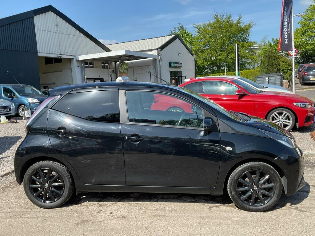 Toyota Aygo 1.0 Vvt-i X-style Euro 6 SJ17SPP Black #4