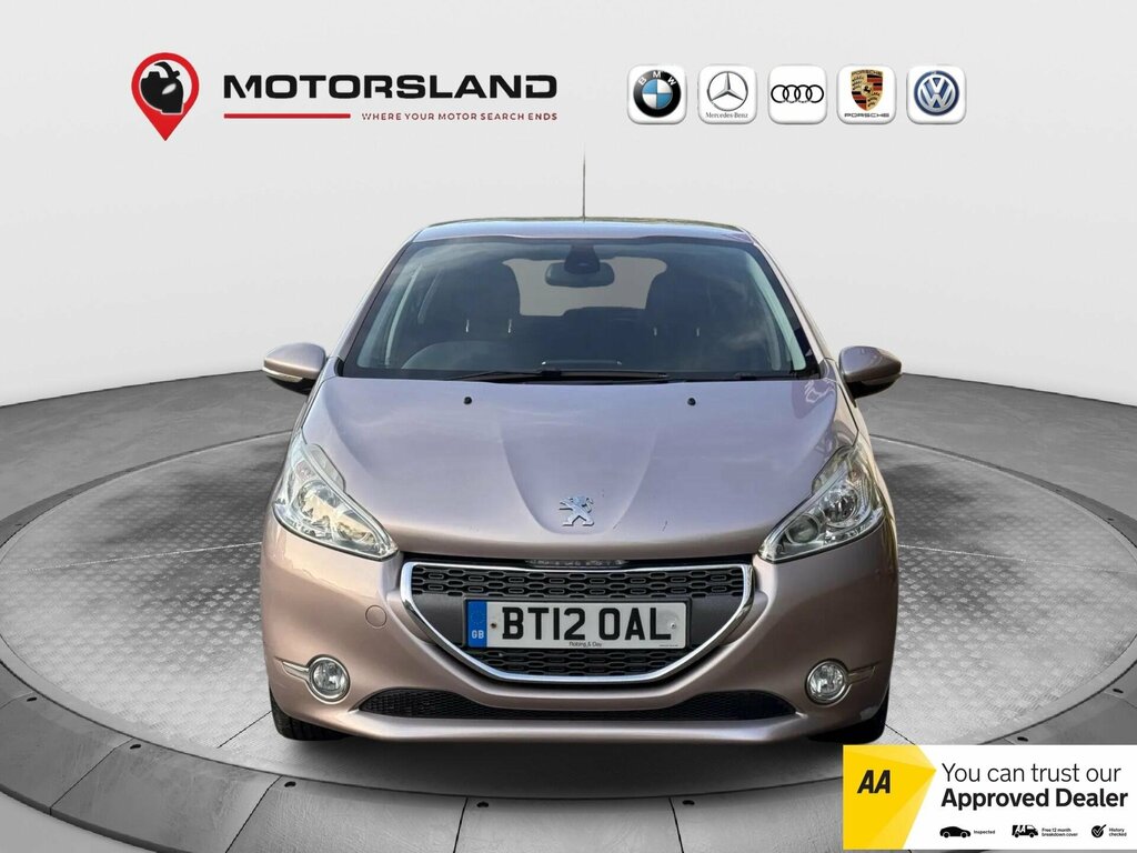 Peugeot 208 1.4 Vti Allure Euro 5 BT12OAL Pink #4