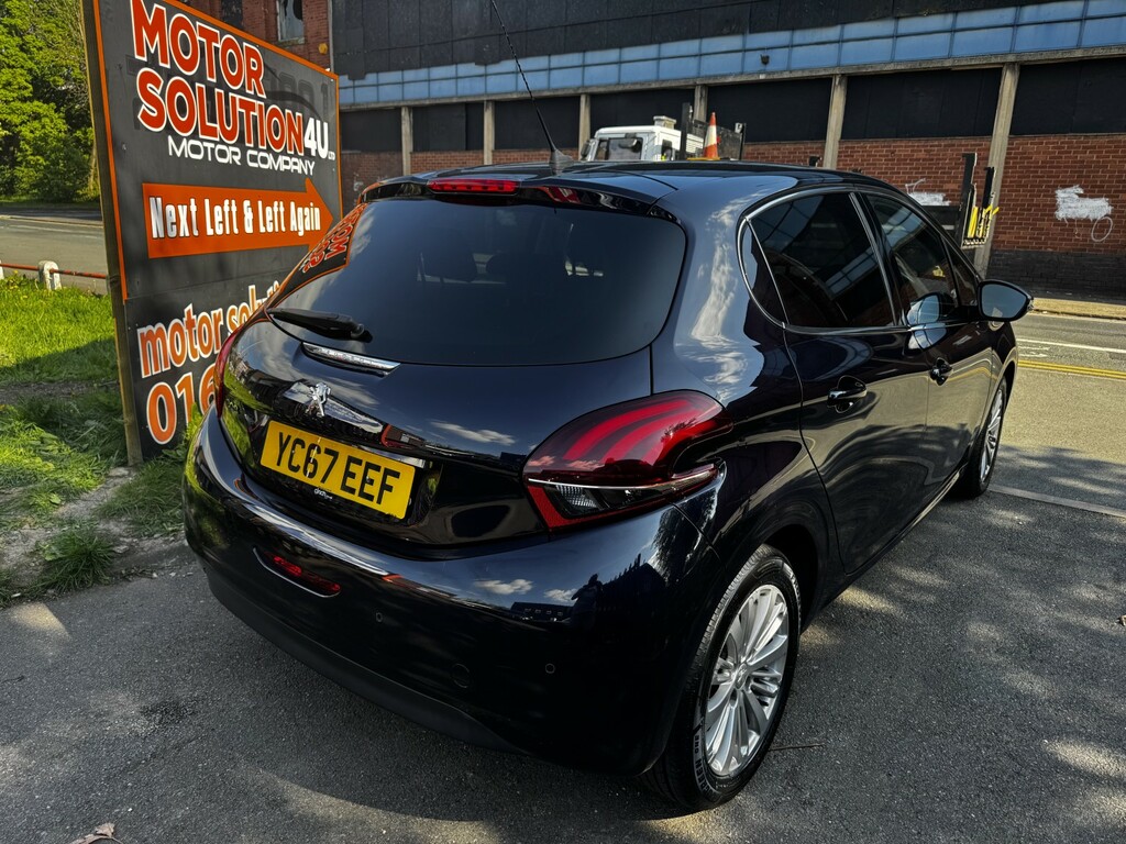 Peugeot 208 Hatchback 1.2 Puretech Allure 201767 YC67EEF Blue #2