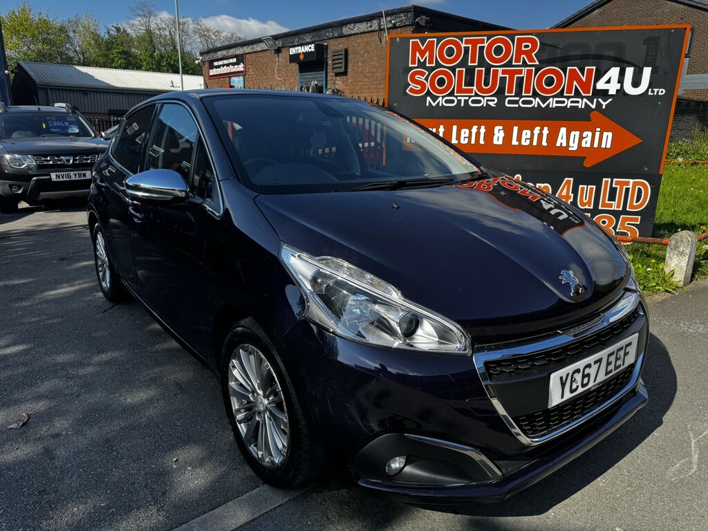 Peugeot 208 Hatchback 1.2 Puretech Allure 201767 Blue