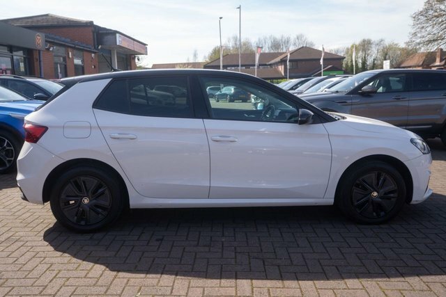 Skoda Fabia 2022 1.0 Mpi Colour Edition Hatchback M MK72UGX White #3