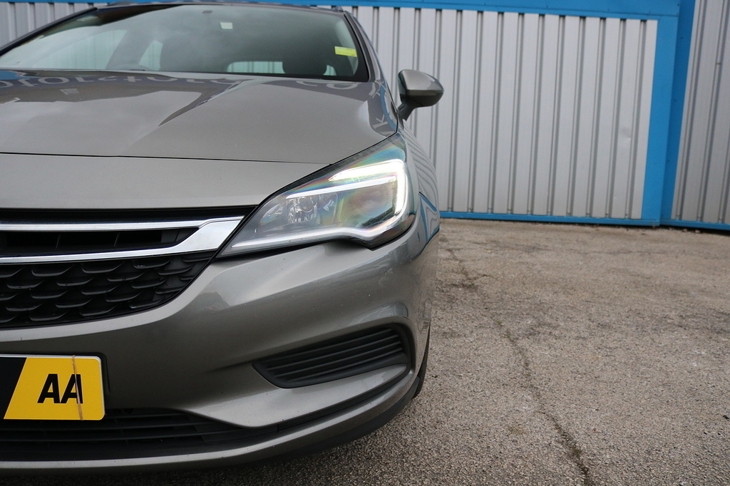 Vauxhall Astra Design Cdti S S OU18AZL Grey #3