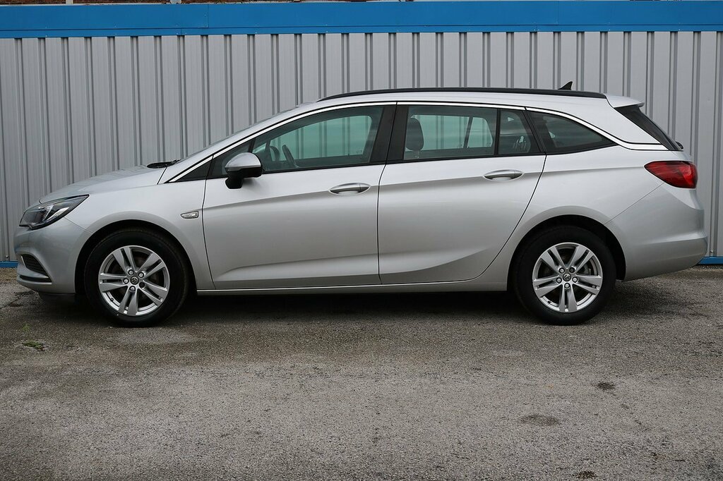 Vauxhall Astra Cdti Blueinjection Design YN66HYK Silver #4