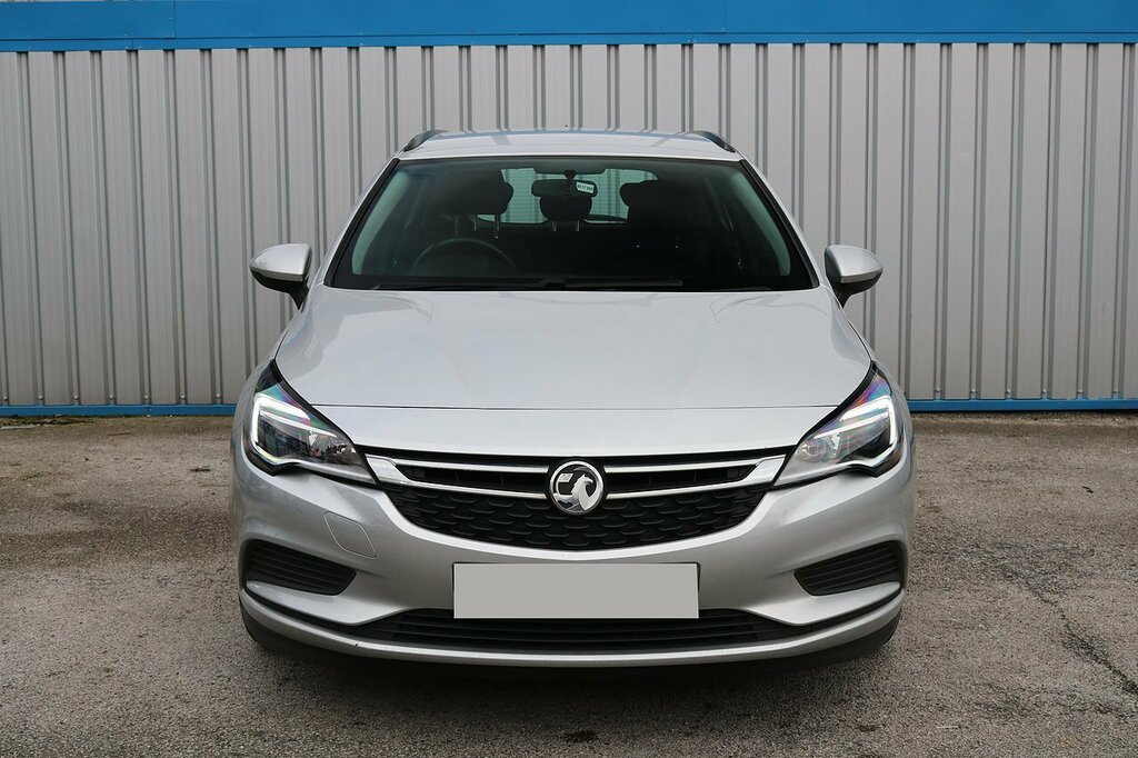 Vauxhall Astra Cdti Blueinjection Design Silver