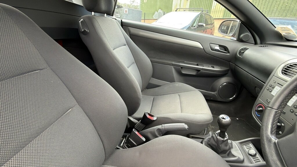 Vauxhall Tigra Blue #11