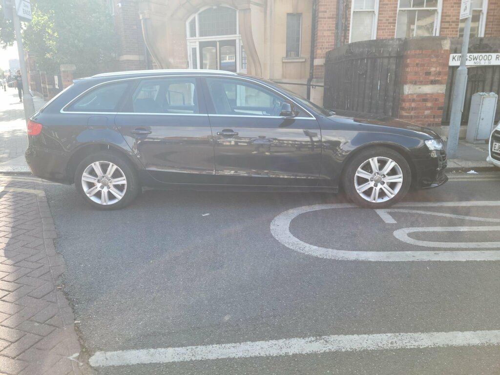 Audi A4 Avant 1.8 Tfsi Executive Se Multitronic Euro 4 Black #6