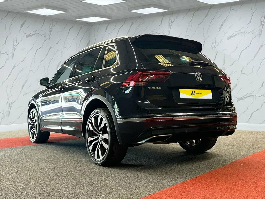 Volkswagen Tiguan 2L R-line Tech KT69FXD Black #5