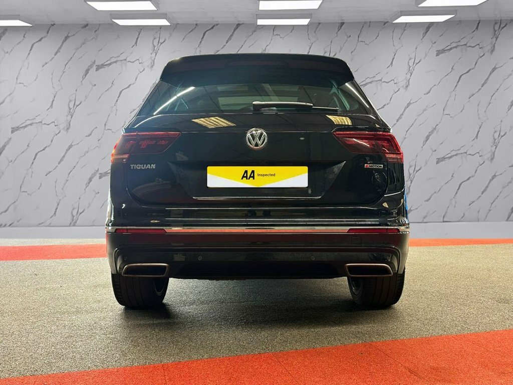 Volkswagen Tiguan 2L R-line Tech KT69FXD Black #6