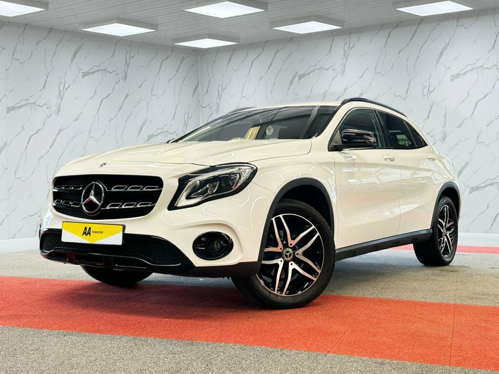 Mercedes-Benz GLA Class 1.6L Urban Edition SN19MRV White #3