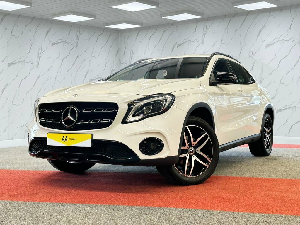 Mercedes-Benz GLA Class 1.6L Urban Edition SN19MRV White #4