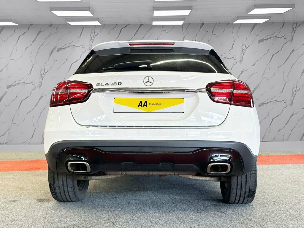 Mercedes-Benz GLA Class 1.6L Urban Edition SN19MRV White #6