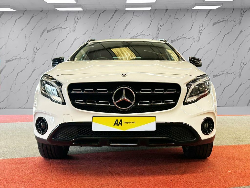 Mercedes-Benz GLA Class 1.6L Urban Edition SN19MRV White #2