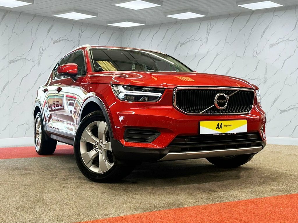 Volvo XC40 1.5L Momentum CU68NHC Red #2