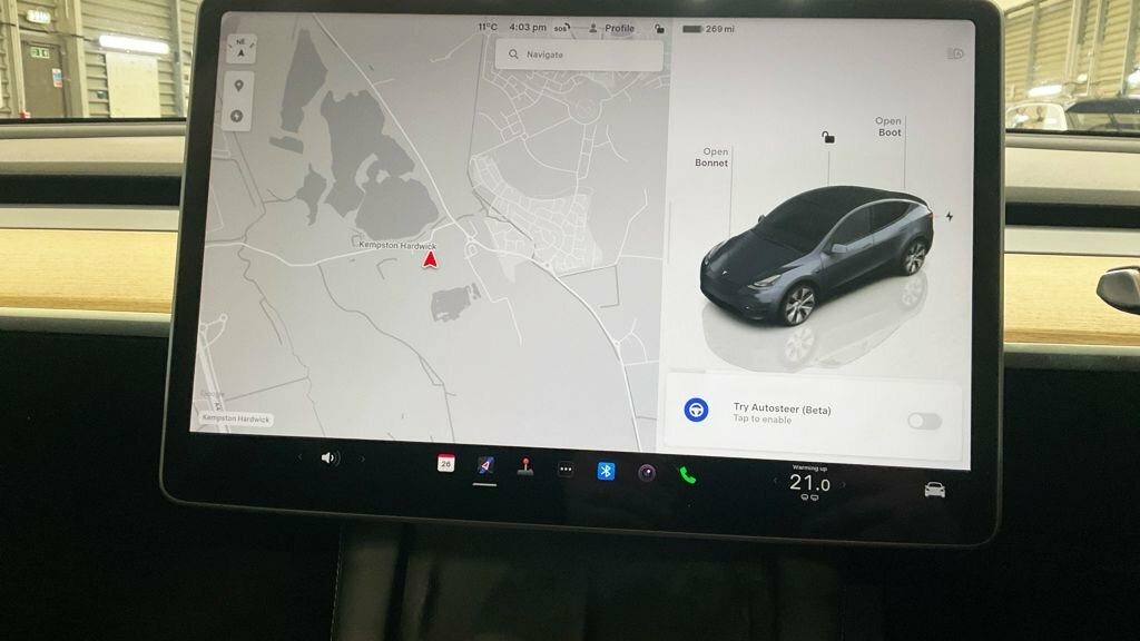 Tesla Model Y Suv LB72OKR Grey #6