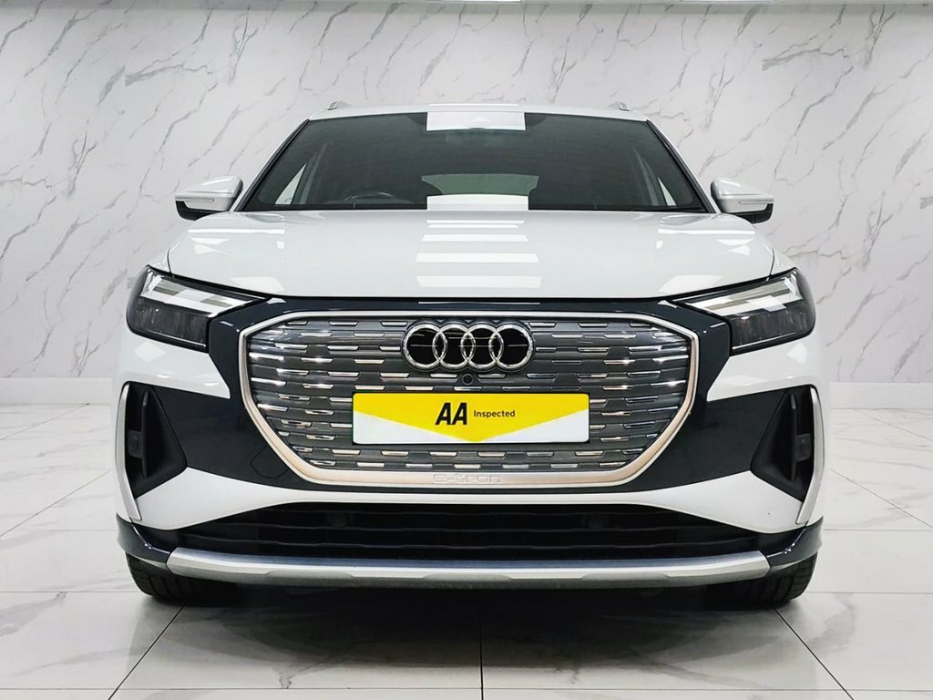 Audi Q4 E Tron Suv KN22XJA White #3