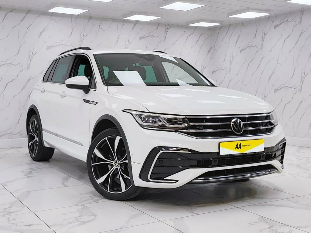 Volkswagen Tiguan 1.5L R-line DF70WXM White #4