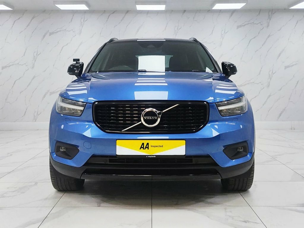 Volvo XC40 1.5L R-design Pro Blue #3