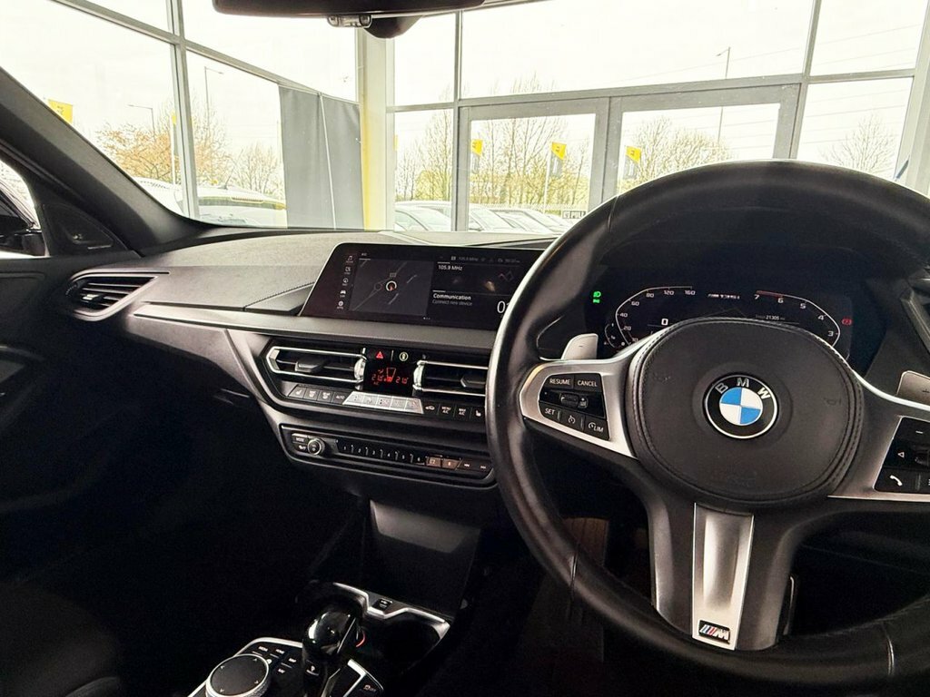 BMW M1 Xdrive White #23