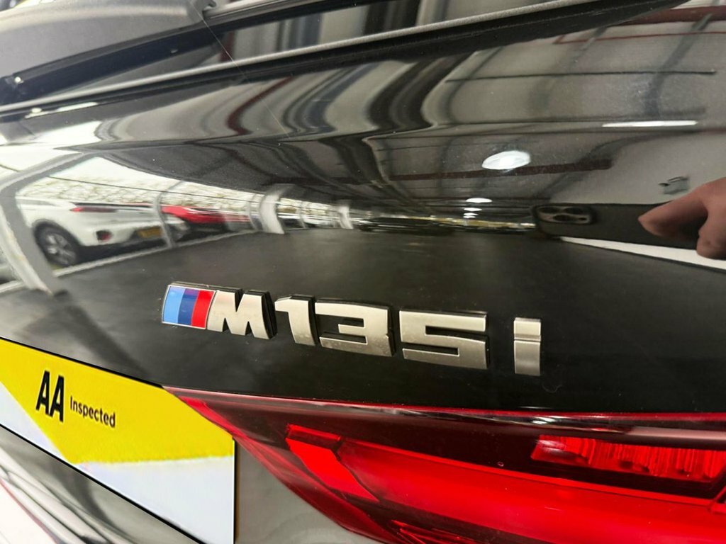 BMW M1 Xdrive White #13
