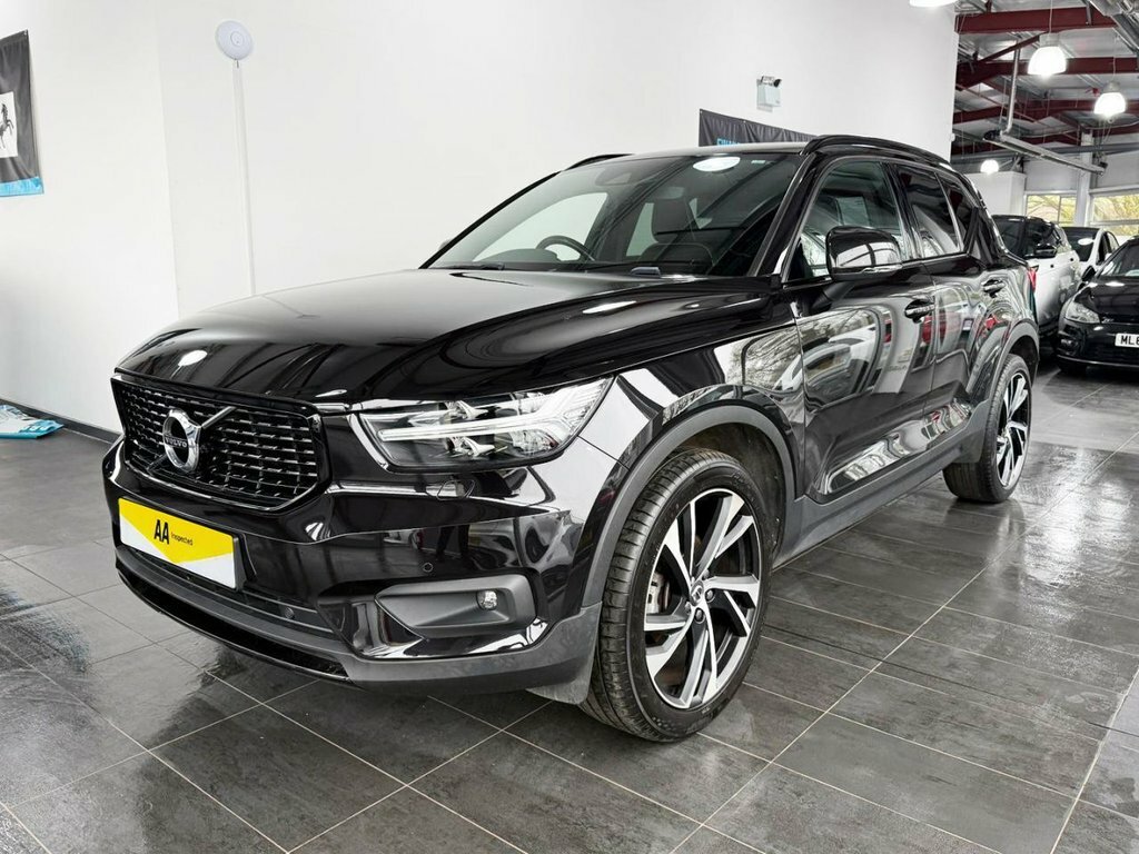 Volvo XC40 1.5L R-design Pro PK70CNJ Black #4