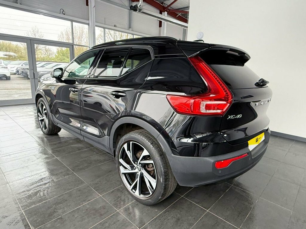 Volvo XC40 1.5L R-design Pro PK70CNJ Black #5