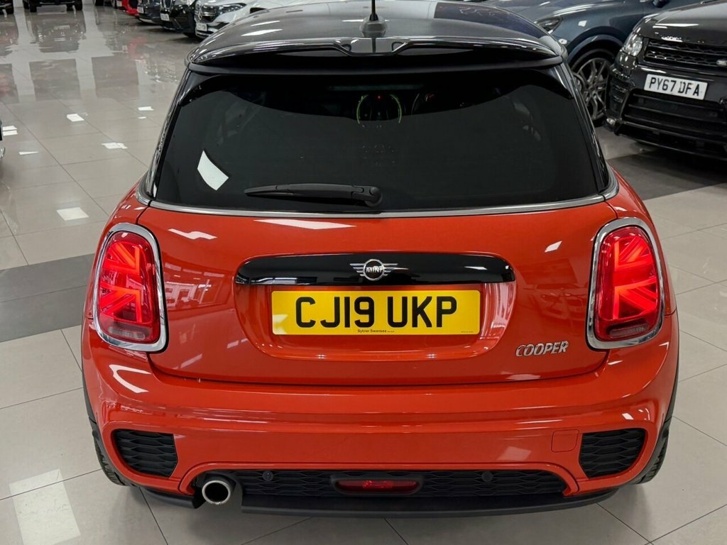 Mini Hatch 1.5L Cooper Sport CJ19UKP Orange #5