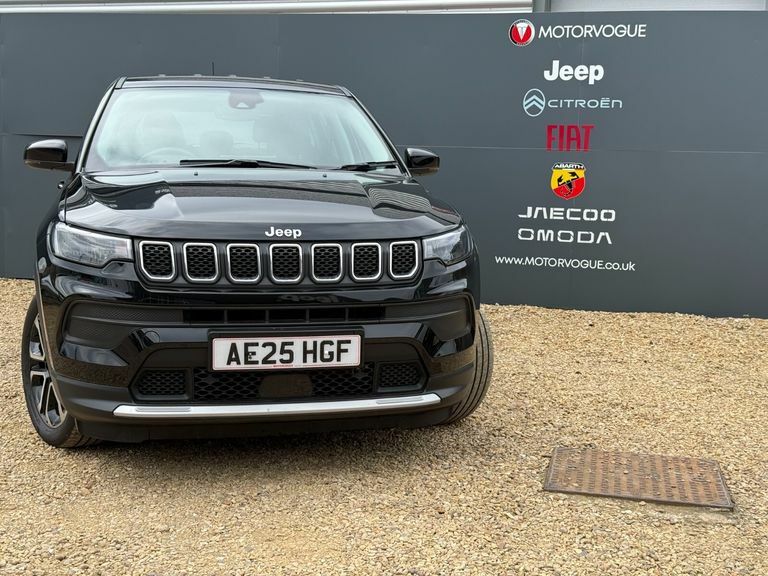 Jeep Compass 1.5 T4 E-torque Hybrid Altitude Dct Black