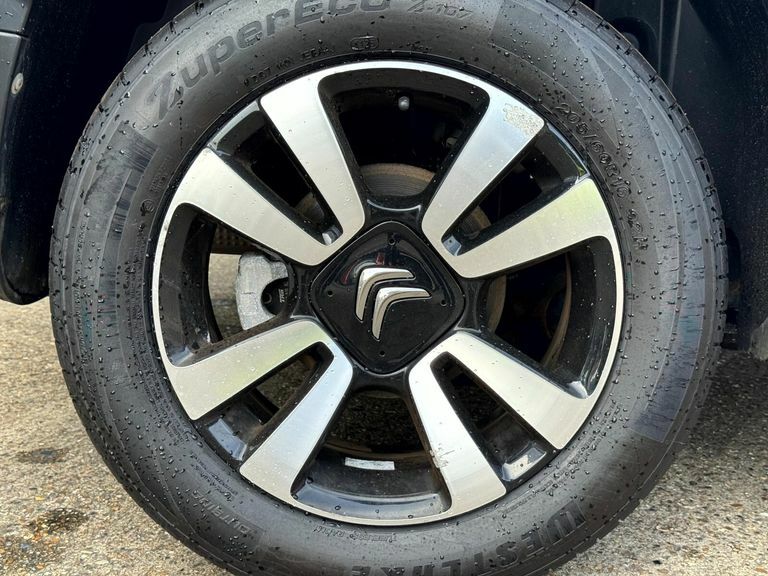 Citroen C3 Aircross 1.2 Puretech 130 Feel AU19YMX White #4