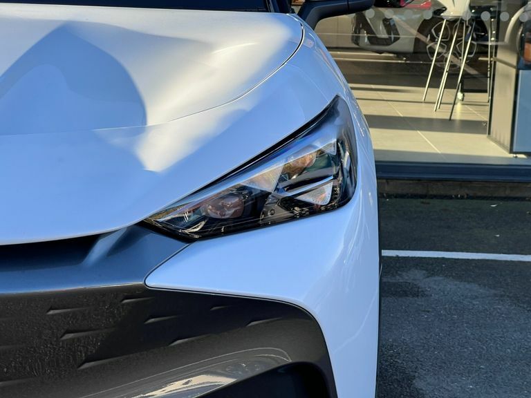 Cupra Tavascan 210Kw V2 77Kwh  White #3