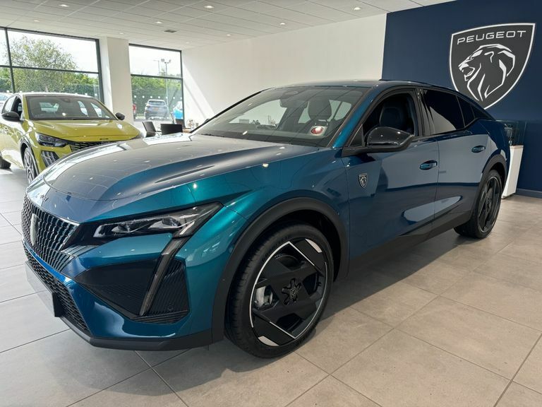 Peugeot 408 1.6 Plug-in Hybrid 225 Gt E-eat8 Blue #5