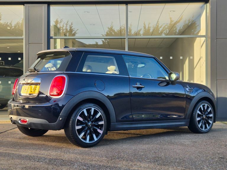 Mini Hatch 1.5 Cooper Exclusive II KW20CNF Blue #3