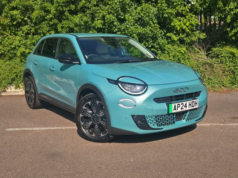 Fiat 600e 115Kw La Prima 54Kwh Blue