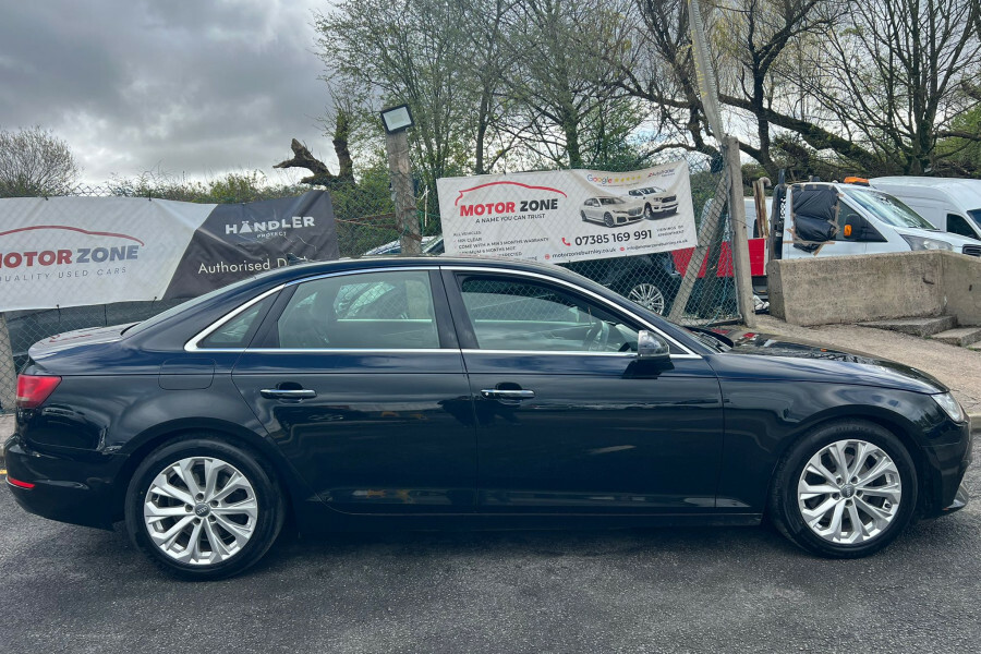 Audi A4 Tdi Ultra Se RJ18UXW Black #4