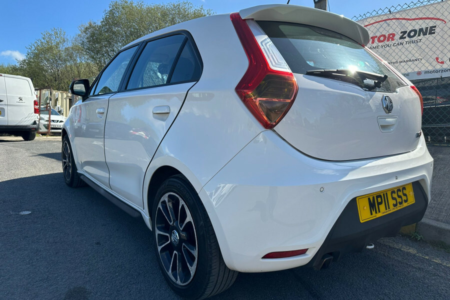 MG MG3 Petrol MPI1555 White #5