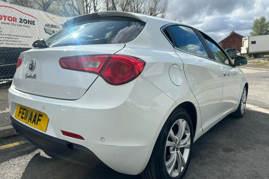 Alfa Romeo Giulietta Diesel  White #3