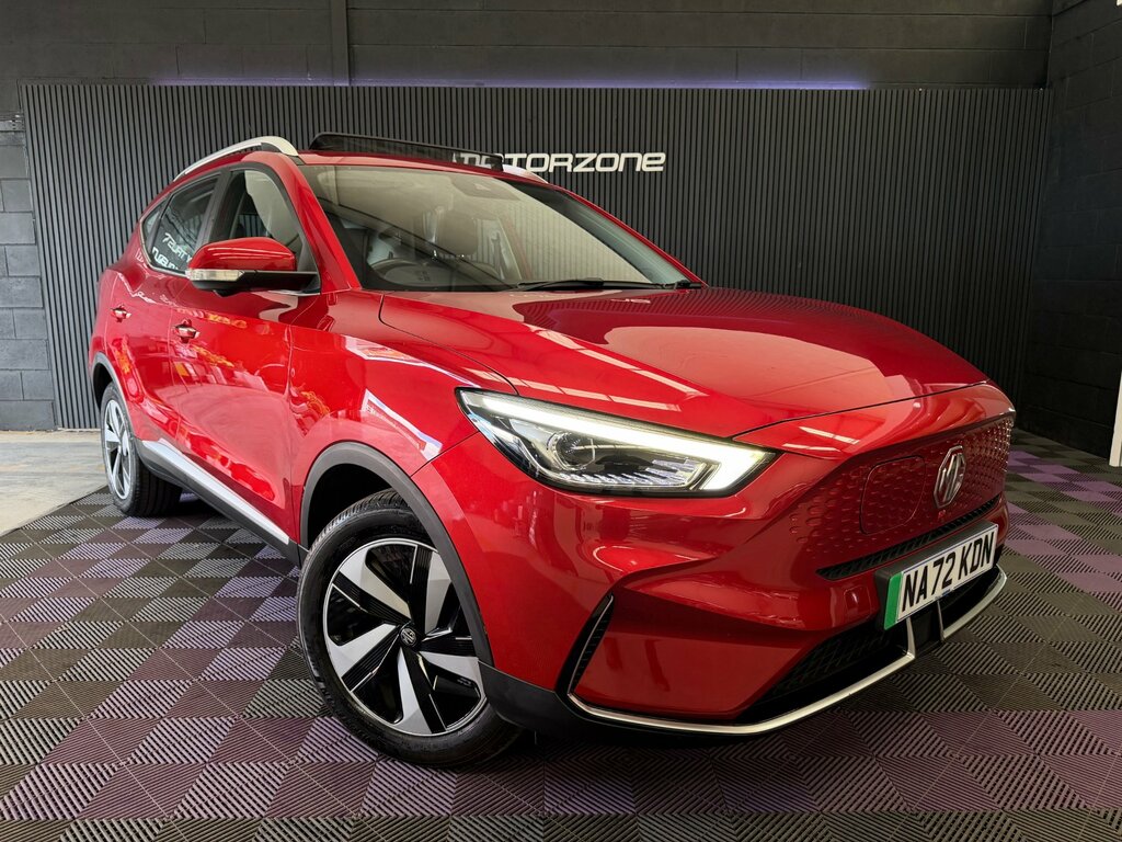 MG ZS 51.1Kwh Trophy Suv 176 Ps Red