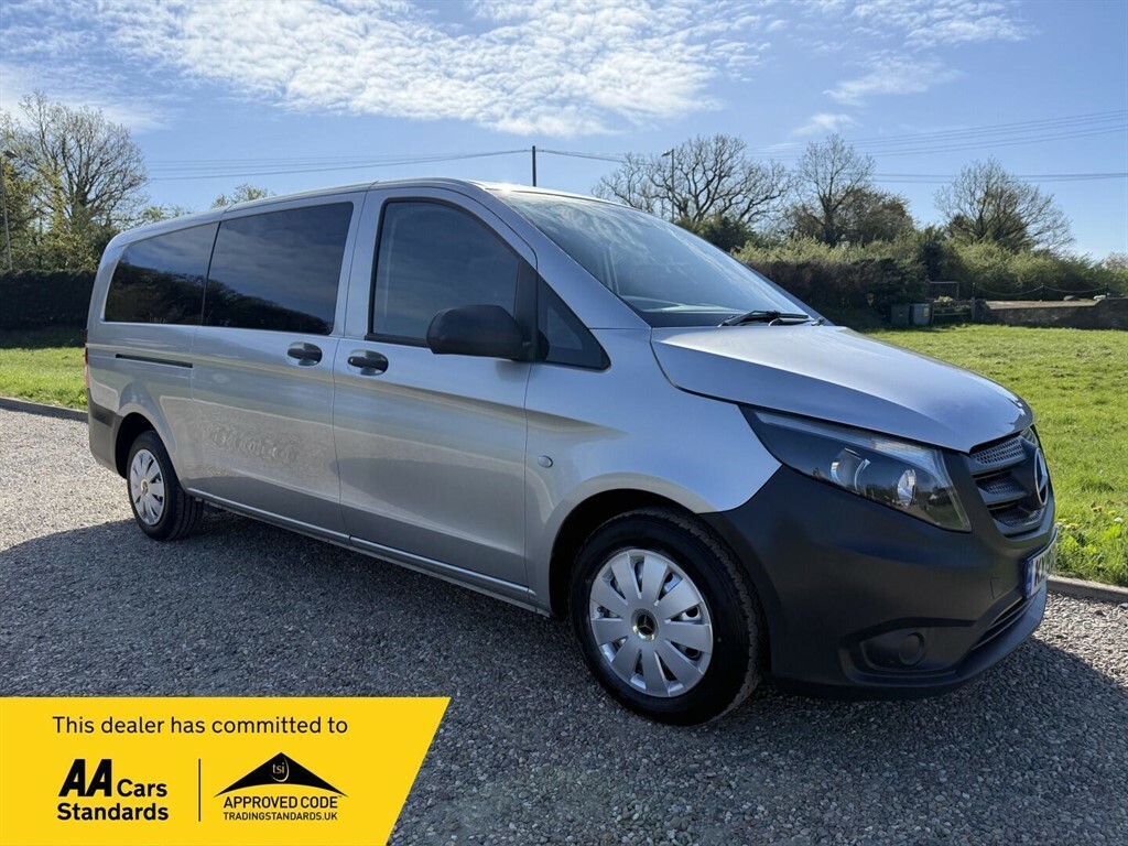 Mercedes-Benz Vito 2.1 L 2.1 114 Cdi Bluetec Pro Tourer Rwd L3 Euro 6 Silver