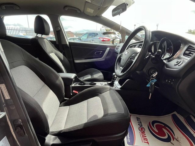 Kia Ceed 1.6 Crdi 2 Hatchback Dct Euro 6 S S Blue #4
