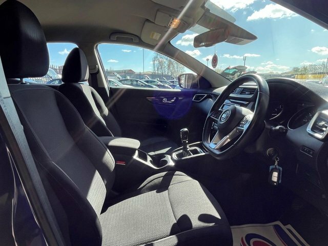 Nissan Qashqai 1.2 Dig-t Acenta Suv Euro 6 S S YN18RGZ Blue #4