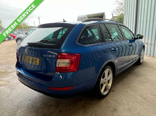 Skoda Octavia 2.0 Tdi Elegance Estate 4Wd Euro DE64WRG Blue #3
