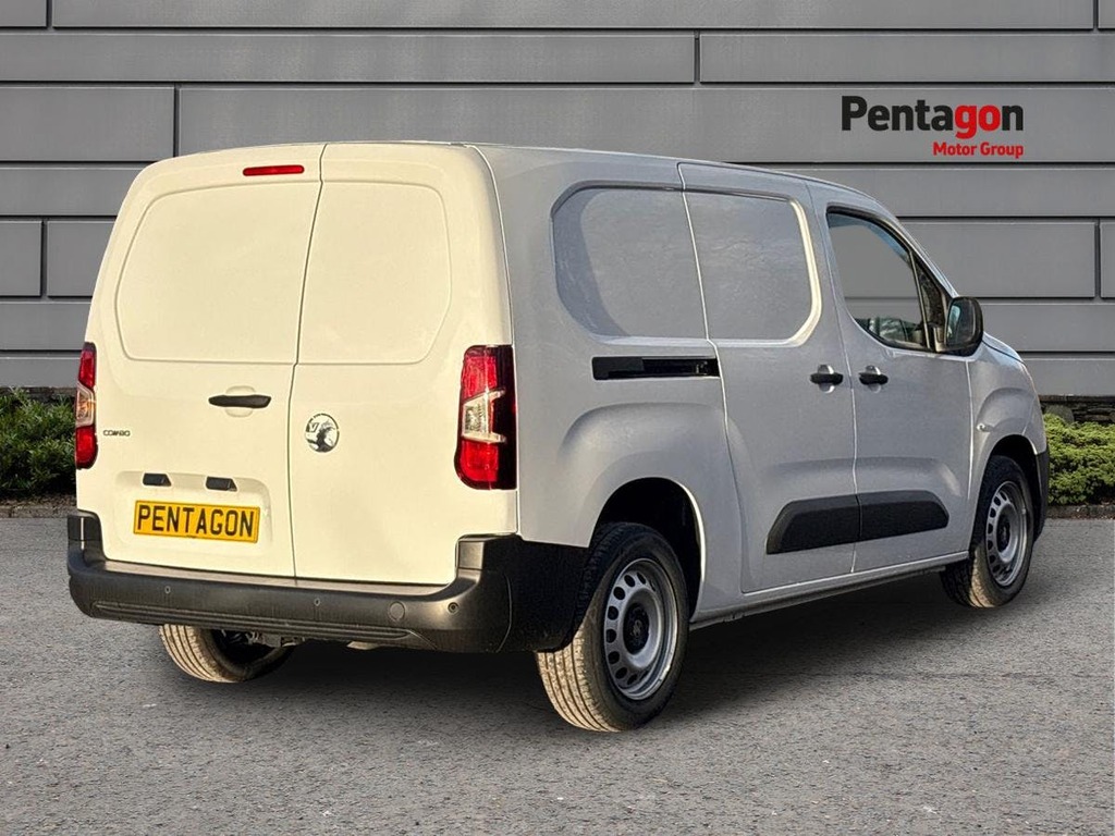 Vauxhall Combo 1.5 Turbo D 2300 Prime Xl Panel Van 6Dr Man MC75YPG White #4